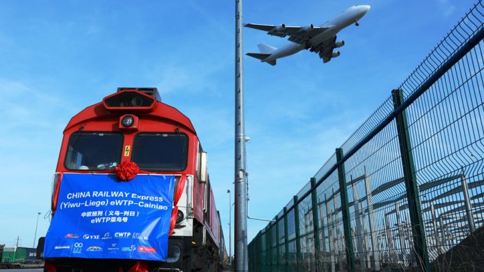 Développement de nouveaux avions de ligne et trains ultrarapides en Chine
